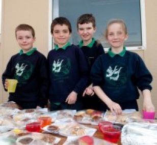 Clea Primary School celebrates Easter and fund raise for the ‘SANDS' Charity